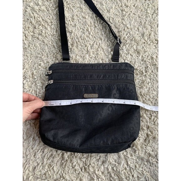 Baggallini Nylon Crossbody Black Leopard Print Zip Adjustable Travel Purse Bag - Picture 13 of 16